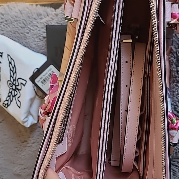 MCM pink satchel bag- - Picture 4 of 5